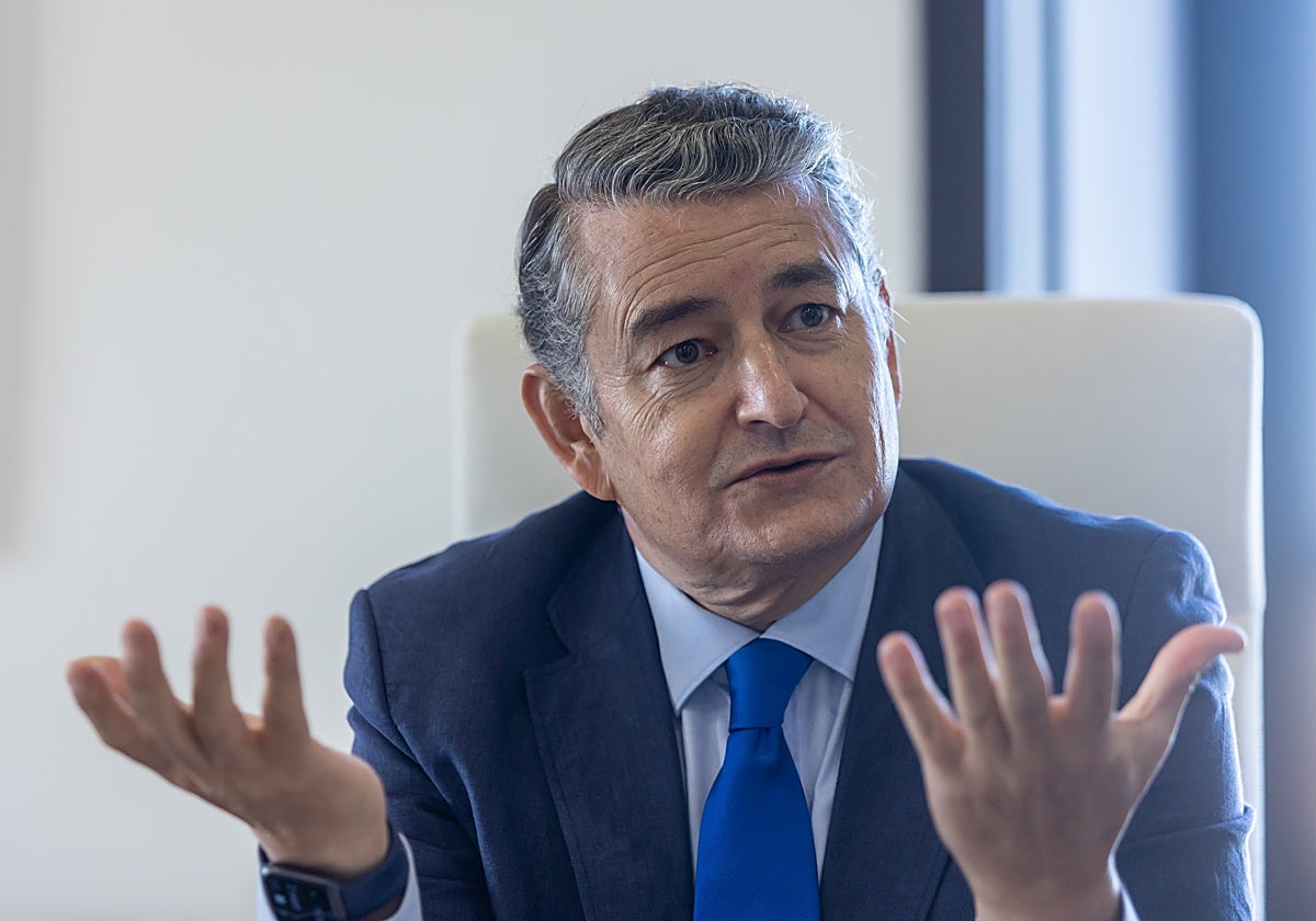 Antonio Sanz «Se trata de evitar que un papel se frene y ponga en